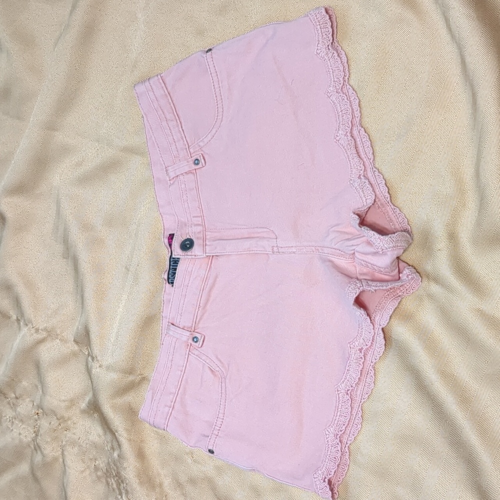 Super cute pink shorts!